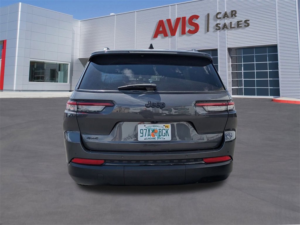 Used 2024 Jeep Grand Cherokee L Laredo image 7