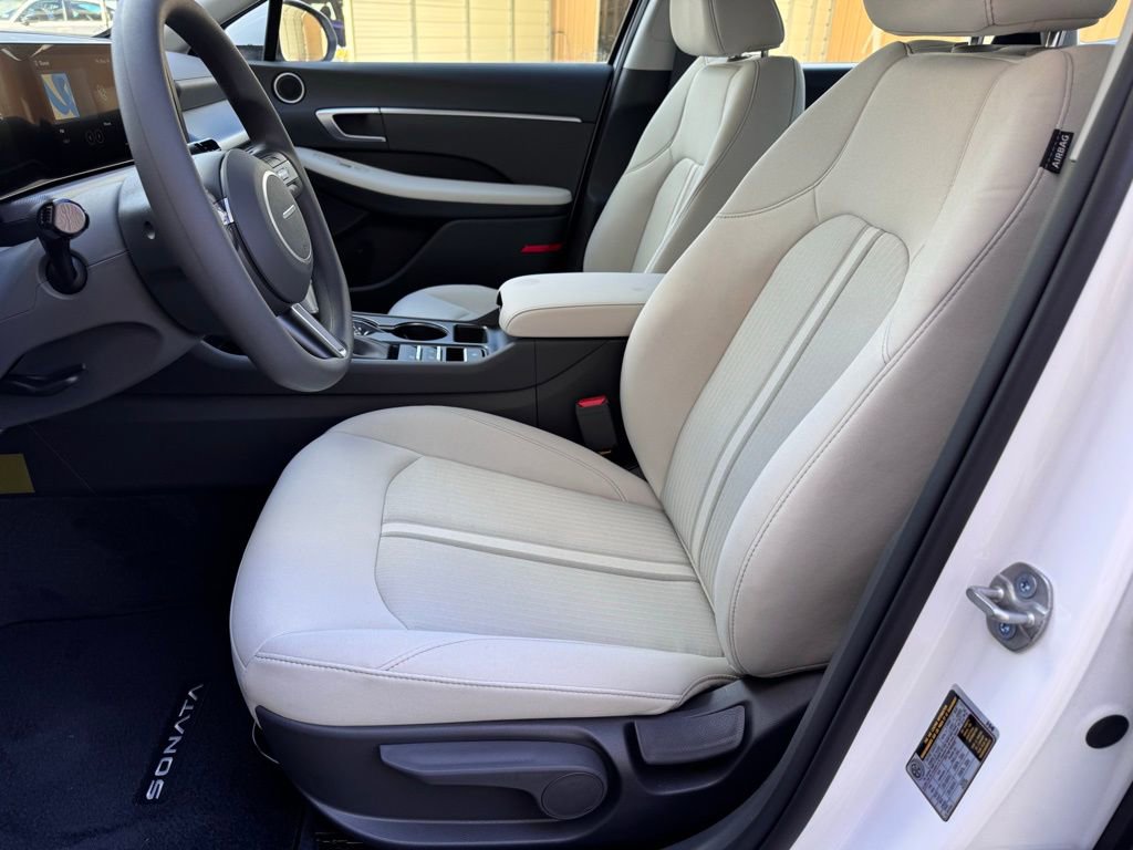New 2026 Hyundai Sonata SE FWD image 6