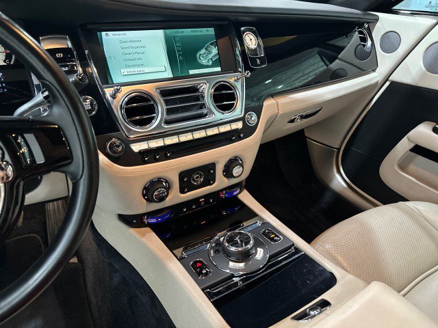 Used 2015 Rolls-Royce Wraith RWD image 65