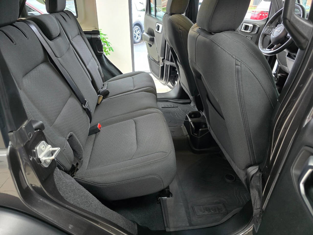 Used 2022 Jeep Wrangler Unlimited Sport image 22