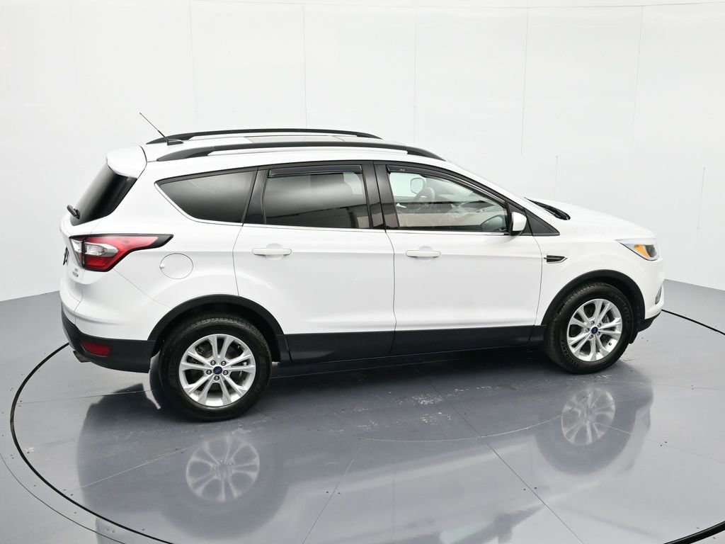Used 2018 Ford Escape SE image 31