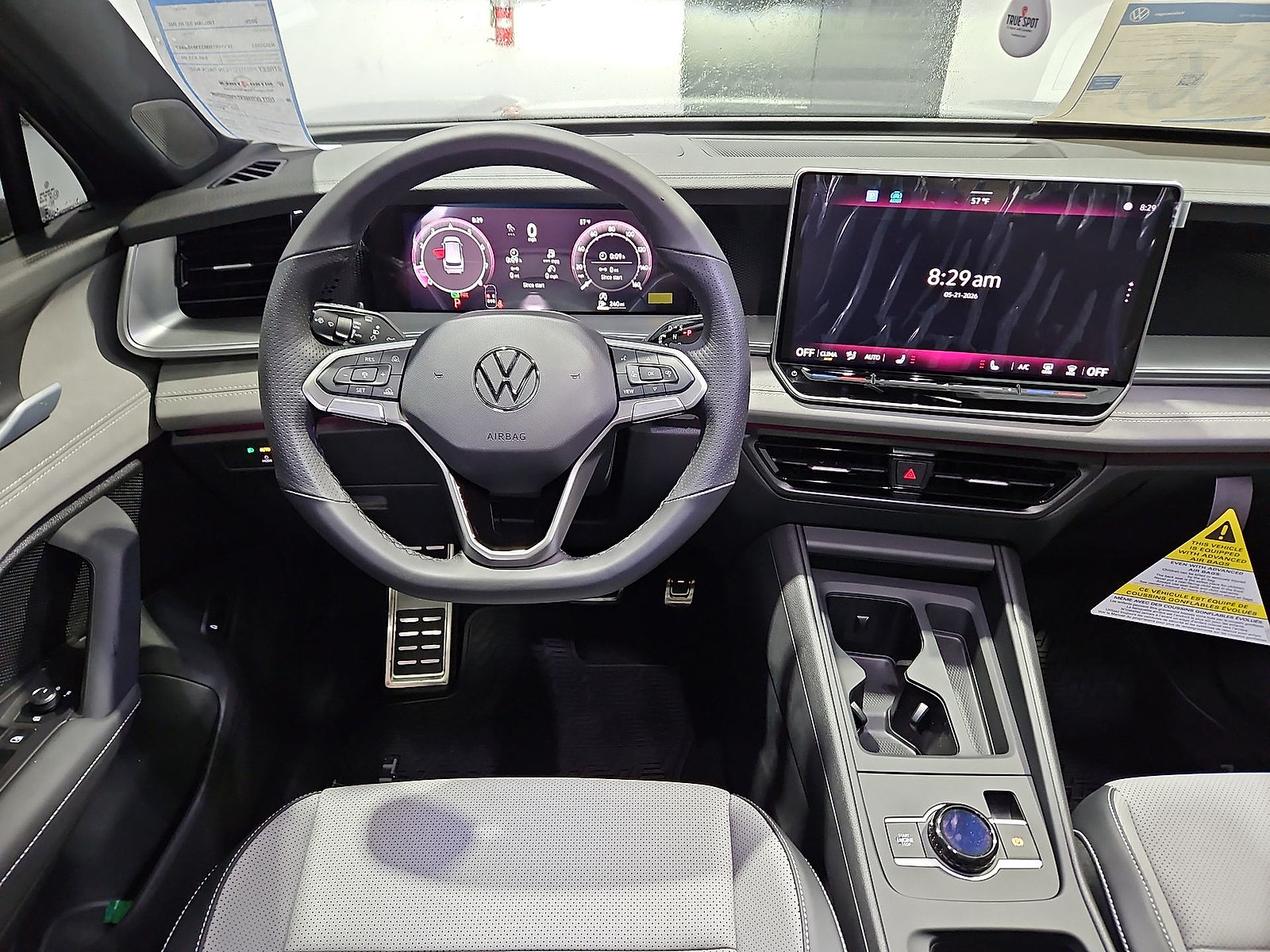 New 2026 Volkswagen Tiguan SE R-Line FWD image 15
