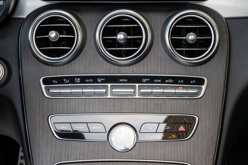 Used 2019 Mercedes-Benz C 300 4MATIC Cabriolet w/ Multimedia Package image 28