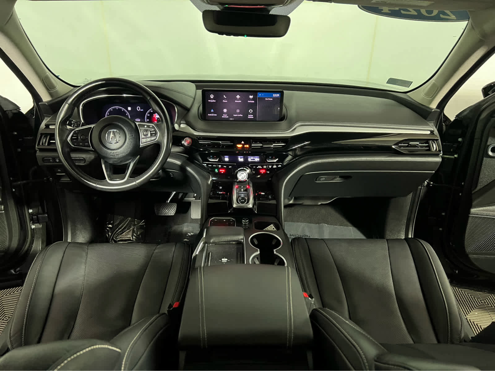 Used 2024 Acura MDX SH-AWD w/ Technology Package image 9