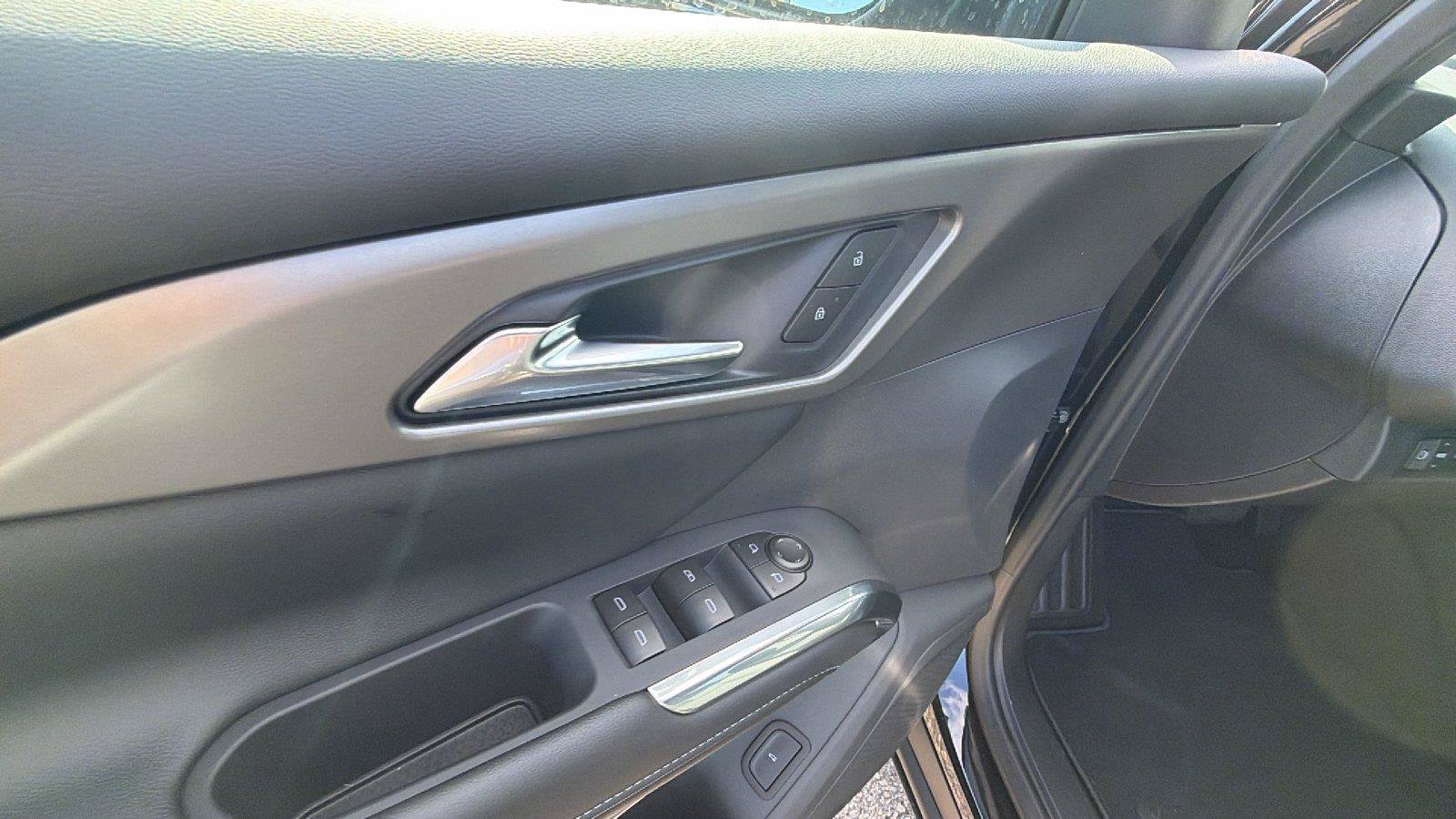 New 2027 Chevrolet Traverse LT w/ Sun and Wheel Package FWD image 16