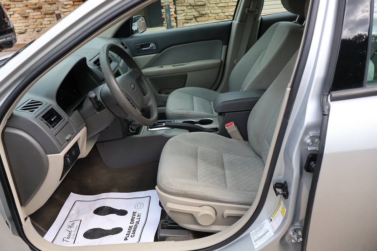 Used 2012 Ford Fusion S FWD image 14