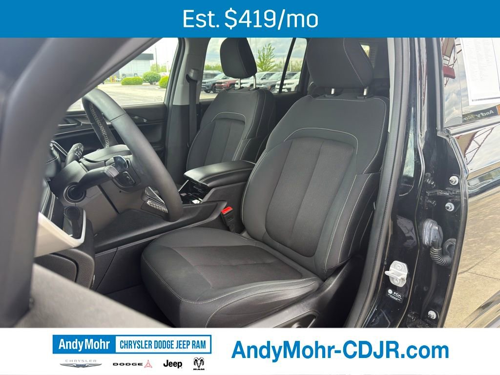 Used 2023 Jeep Grand Cherokee L Laredo w/ Luxury Tech Group I AWD/4WD image 12
