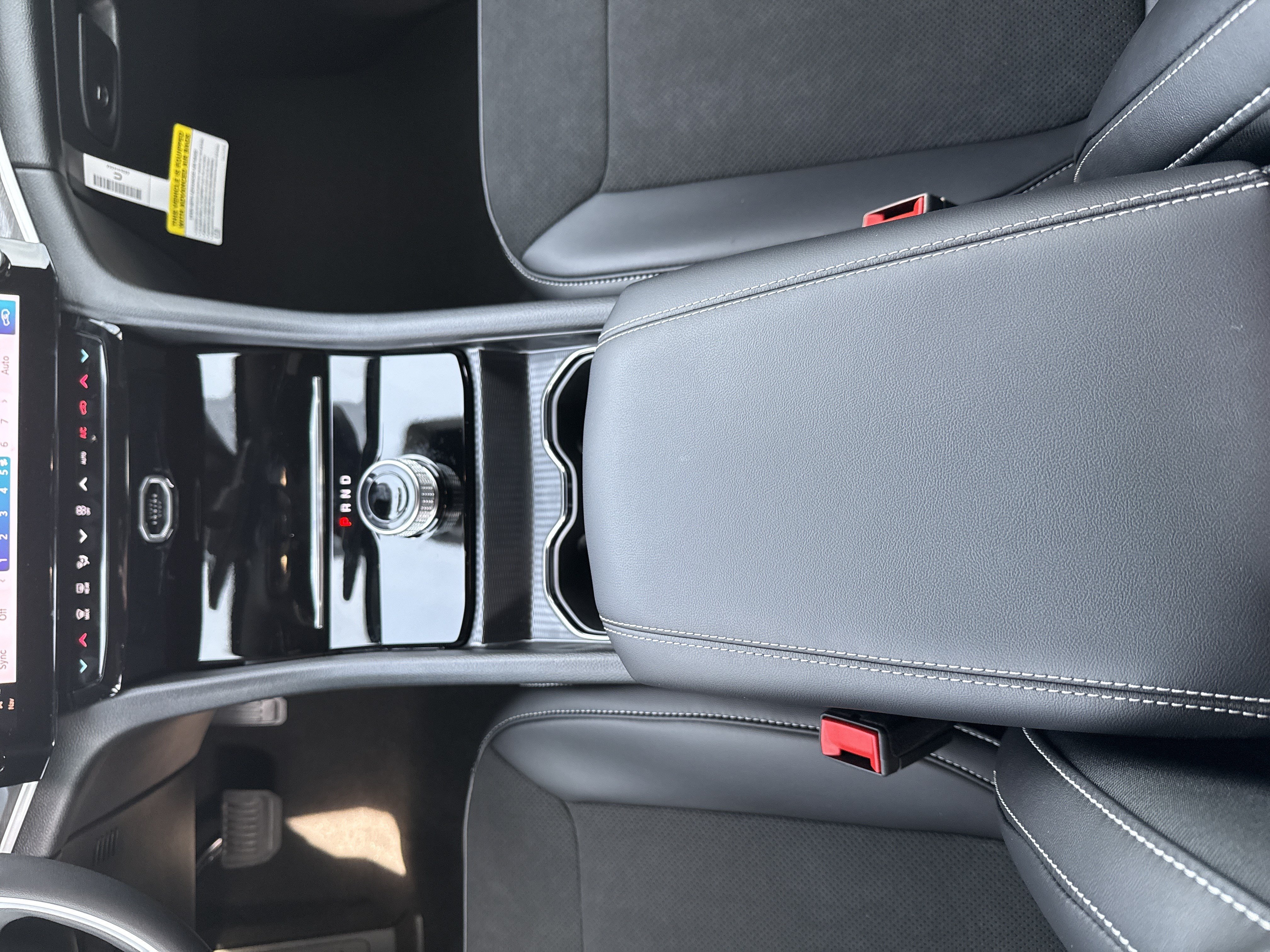 New 2026 Jeep Grand Cherokee Altitude RWD image 31