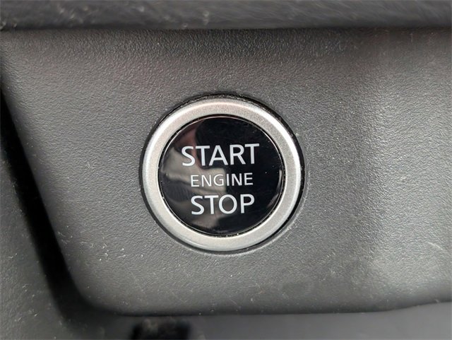 Used 2023 Nissan Rogue SV image 24