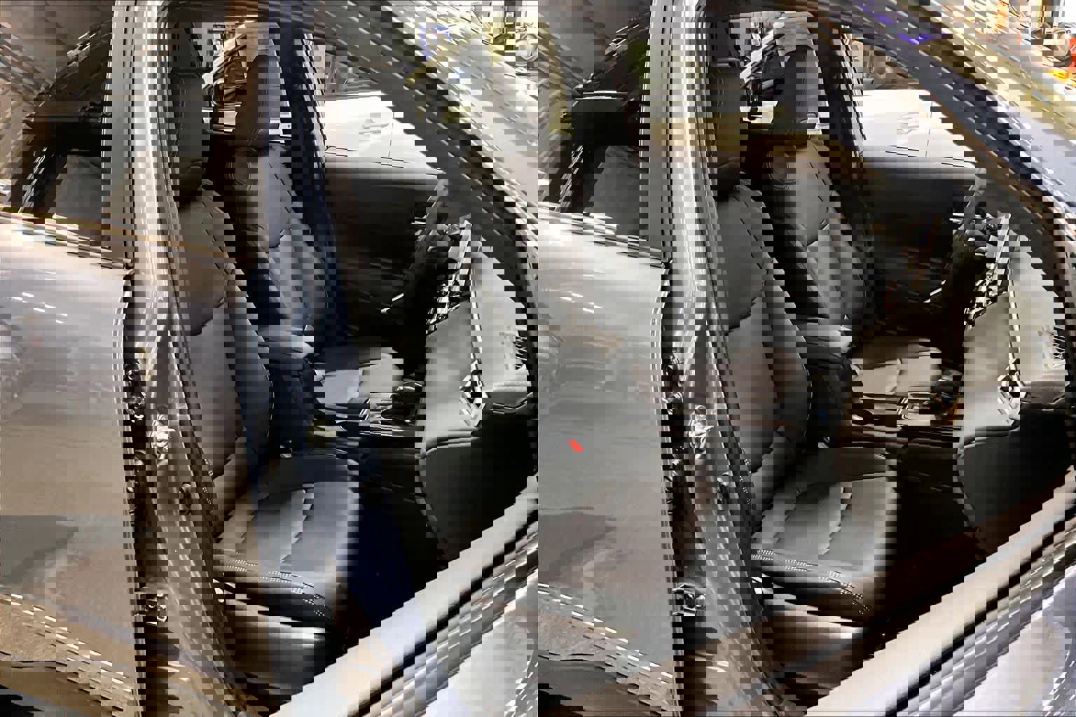 Used 2026 Toyota Corolla Cross XLE w/ Convenience Package image 9