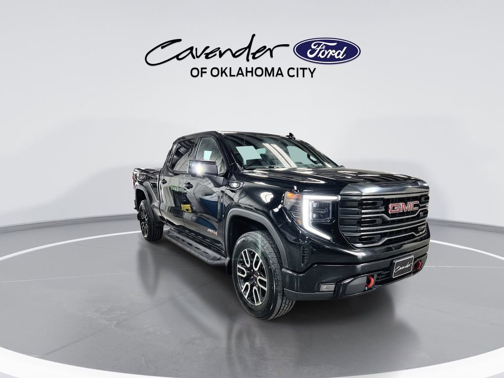 Used 2022 GMC Sierra 1500 AT4 w/ AT4 Preferred Package AWD/4WD image 2
