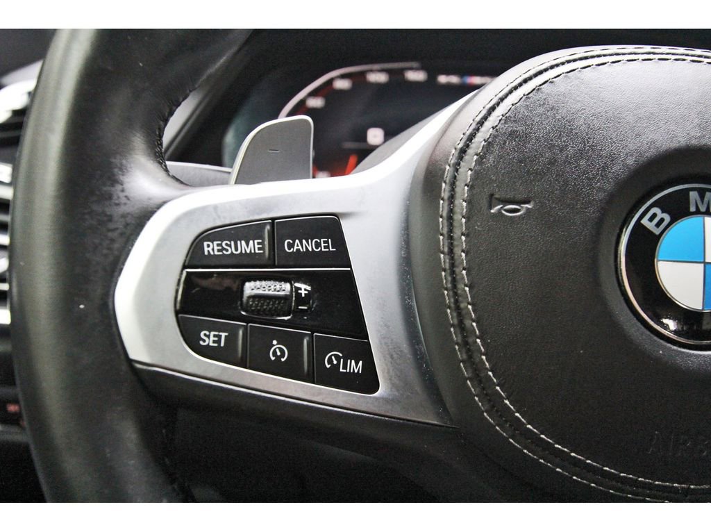 Used 2022 BMW X5 M50i image 15