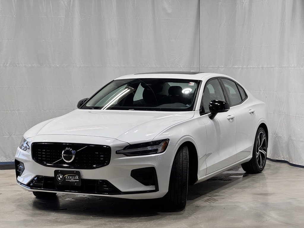 Used 2024 Volvo S60 B5 Core image 3