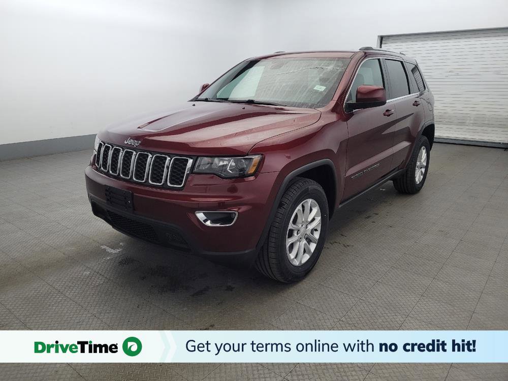 Used 2021 Jeep Grand Cherokee Laredo image 1