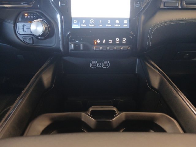 Used 2023 RAM 1500 Limited w/ Body Color Bumper Group AWD/4WD image 4