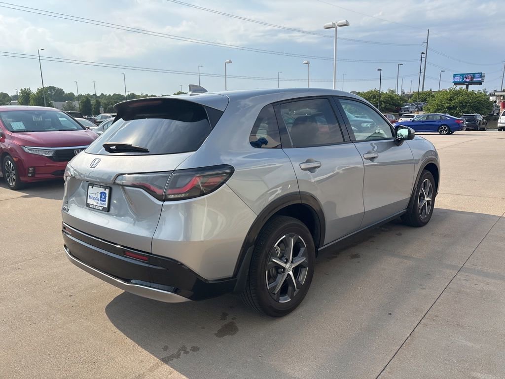 Used 2023 Honda HR-V EX-L image 5