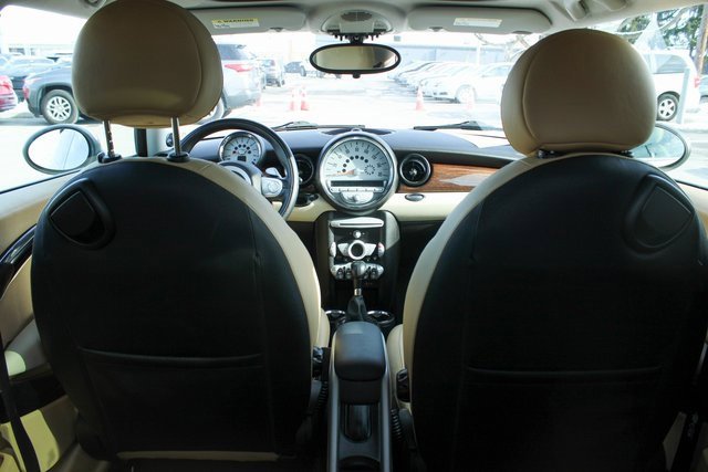 Used 2010 MINI Cooper S image 22