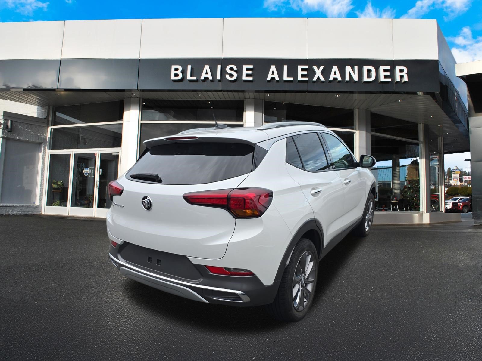 Used 2023 Buick Encore GX Essence w/ Experience Buick Package AWD/4WD image 3
