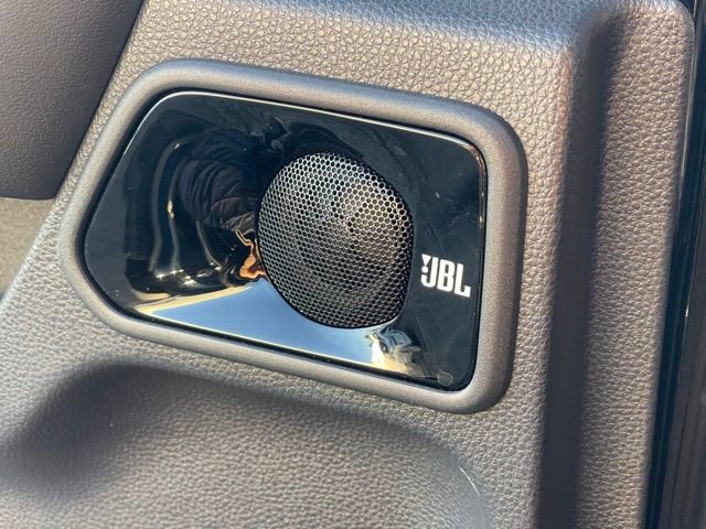 Used 2025 Toyota 4Runner Trailhunter AWD/4WD image 11