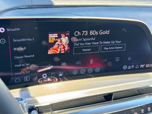 New 2027 Cadillac Lyriq V Premium w/ Exterior Carbon Fiber Package AWD/4WD image 23
