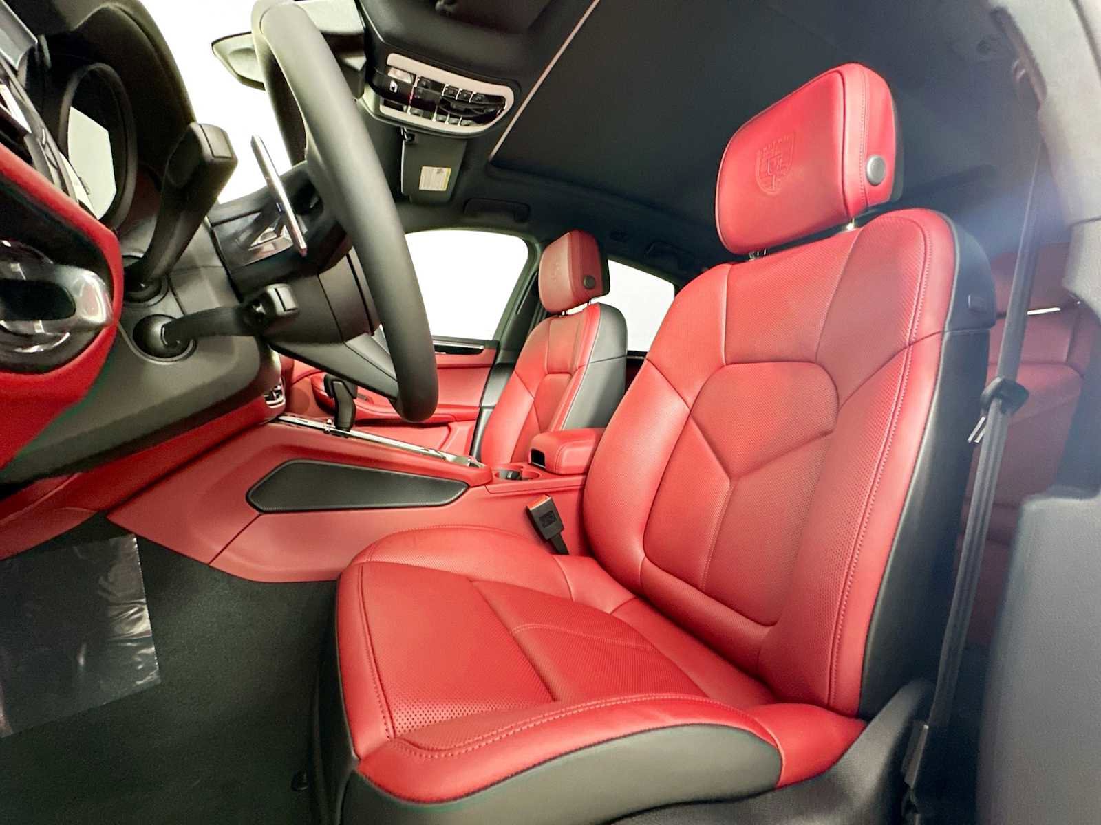 New 2025 Porsche Macan S image 5