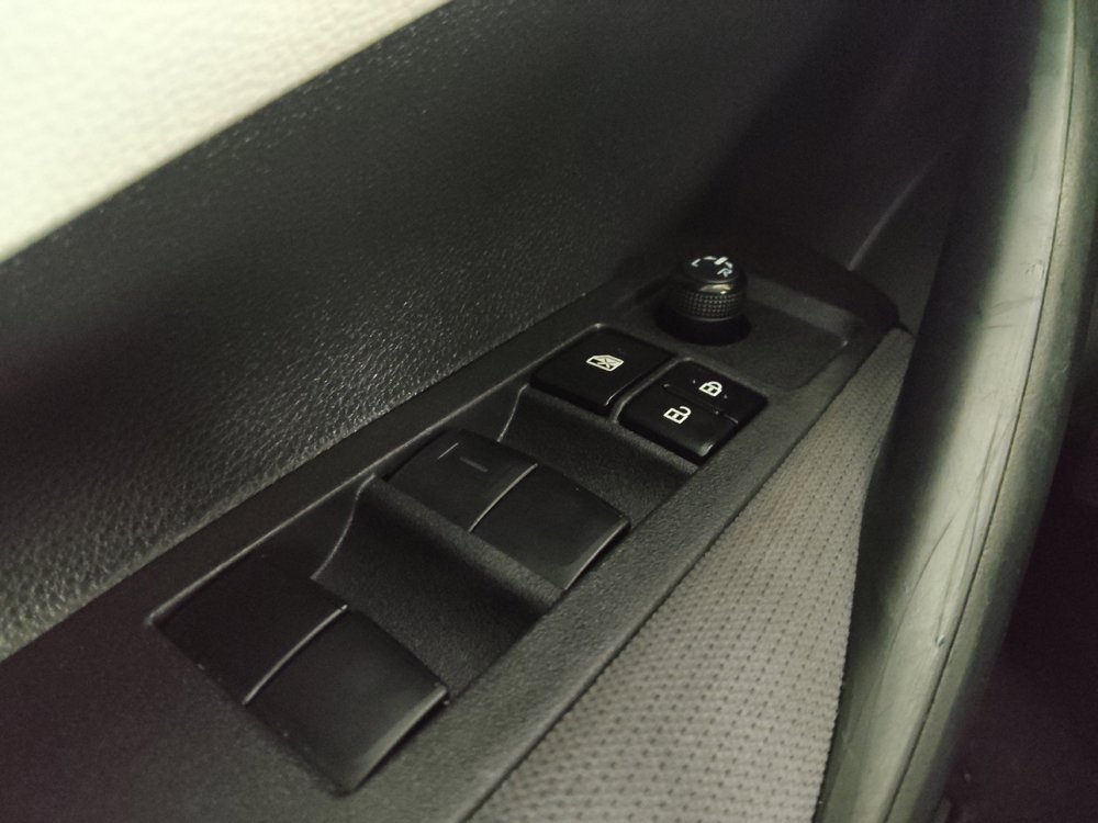 Used 2021 Toyota Corolla LE FWD image 27