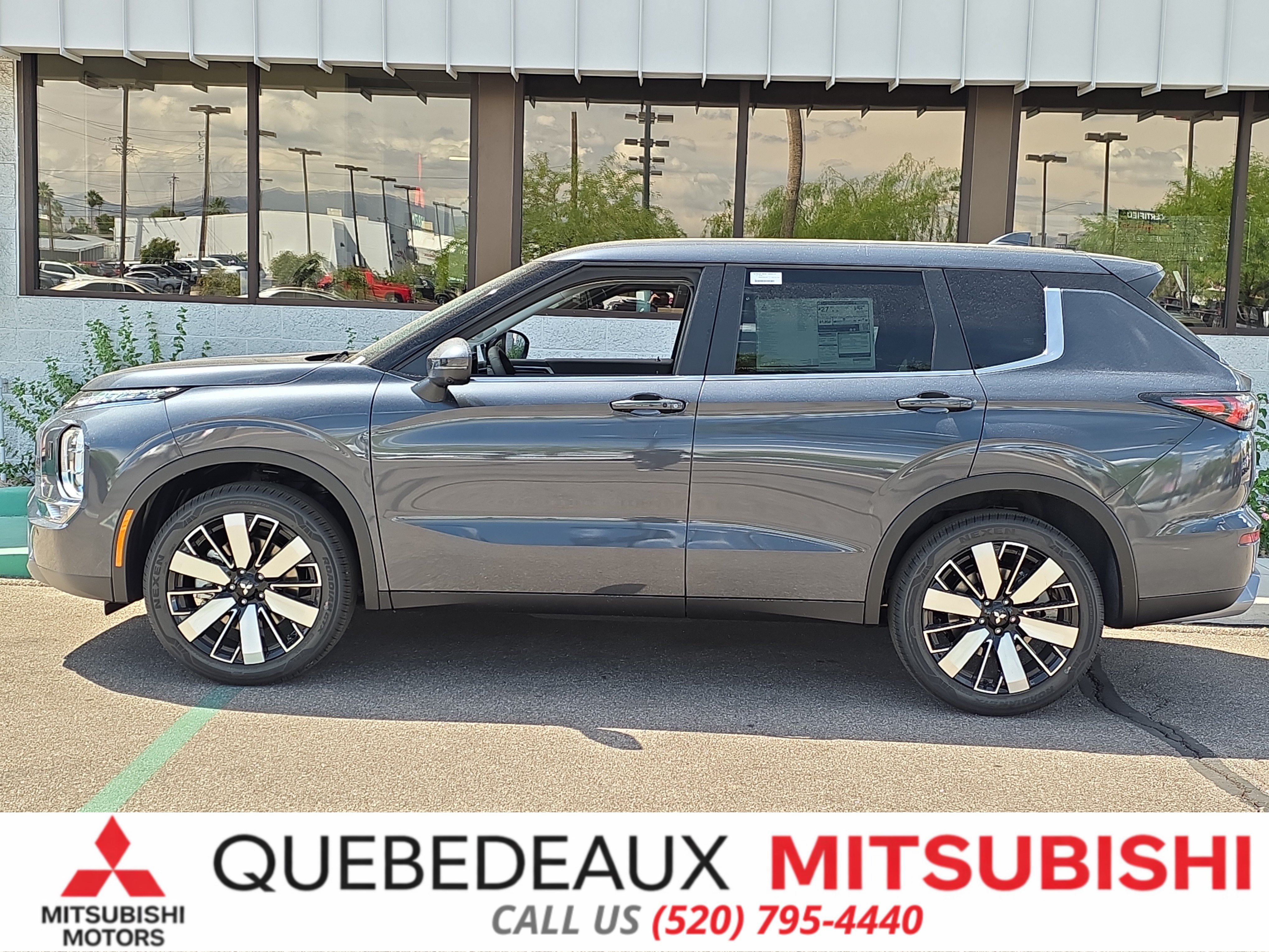 New 2026 Mitsubishi Outlander SE AWD/4WD image 4