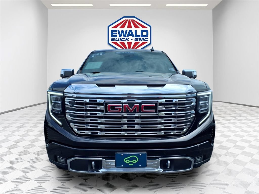 Certified 2025 GMC Sierra 1500 Denali w/ Denali Reserve Package AWD/4WD image 5