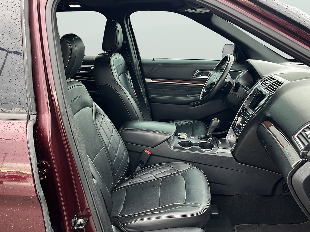 Used 2018 Ford Explorer Platinum AWD/4WD image 18