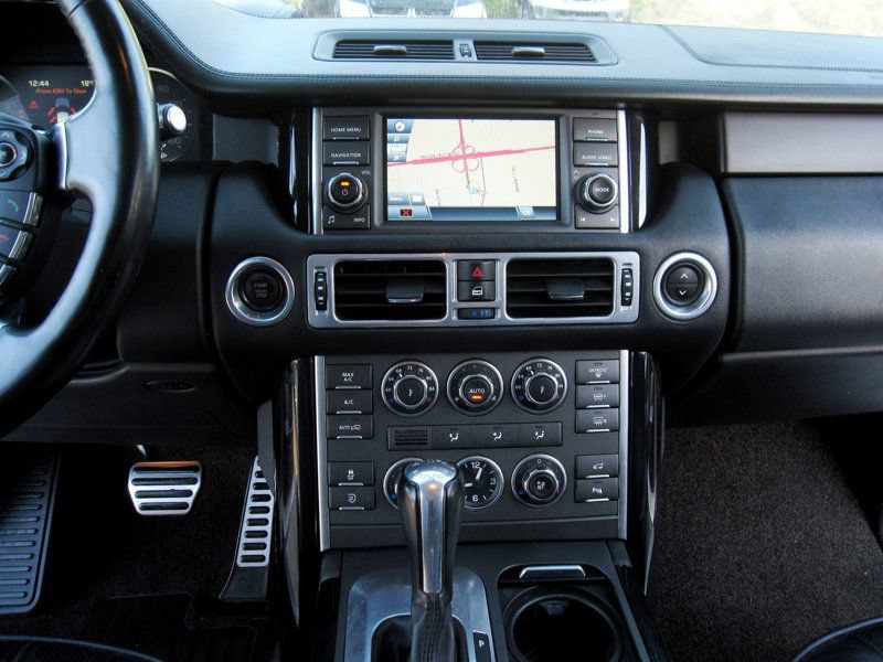 Used 2011 Land Rover Range Rover Supercharged AWD/4WD image 22
