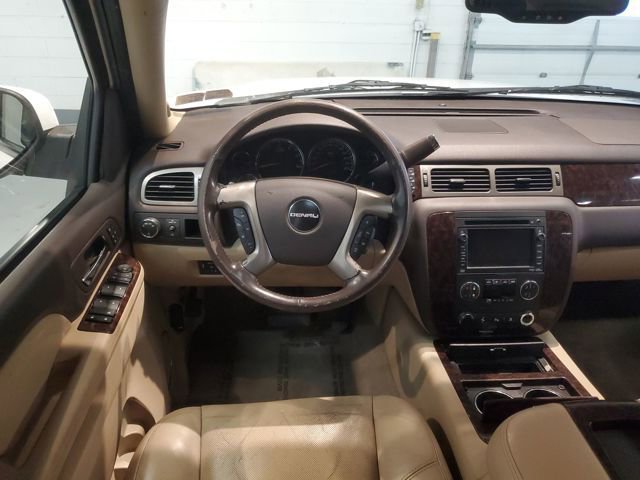 Used 2010 GMC Yukon XL Denali image 14