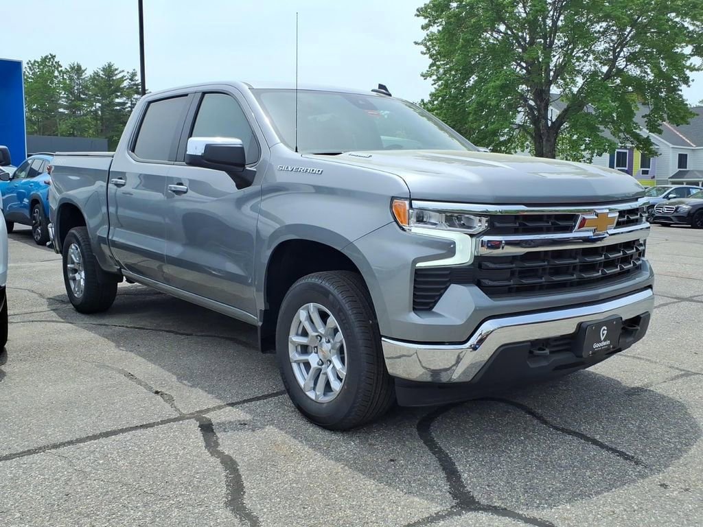 New 2026 Chevrolet Silverado 1500 LT w/ Convenience Package II AWD/4WD image 3