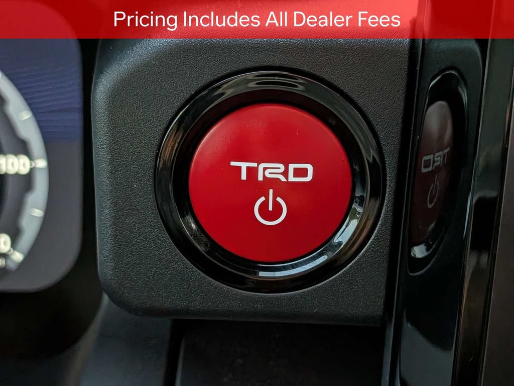 Certified 2025 Toyota 4Runner TRD Off-Road Premium AWD/4WD image 30
