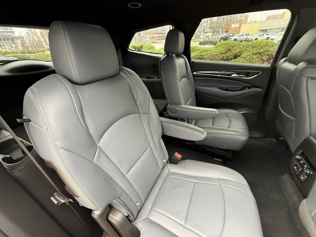Used 2022 Buick Enclave Premium image 35