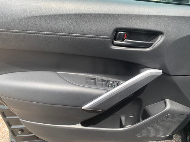 Used 2024 Toyota Corolla Cross LE FWD image 12