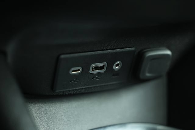 Used 2023 Chevrolet Malibu LT FWD image 37