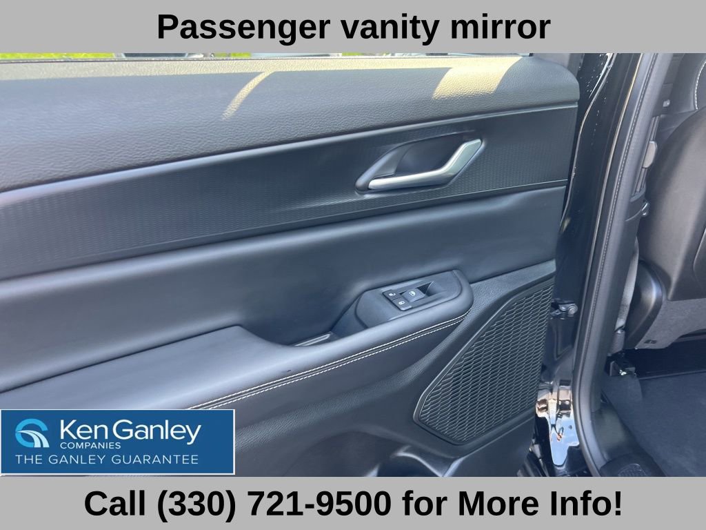 Used 2024 Jeep Grand Cherokee L Laredo image 47