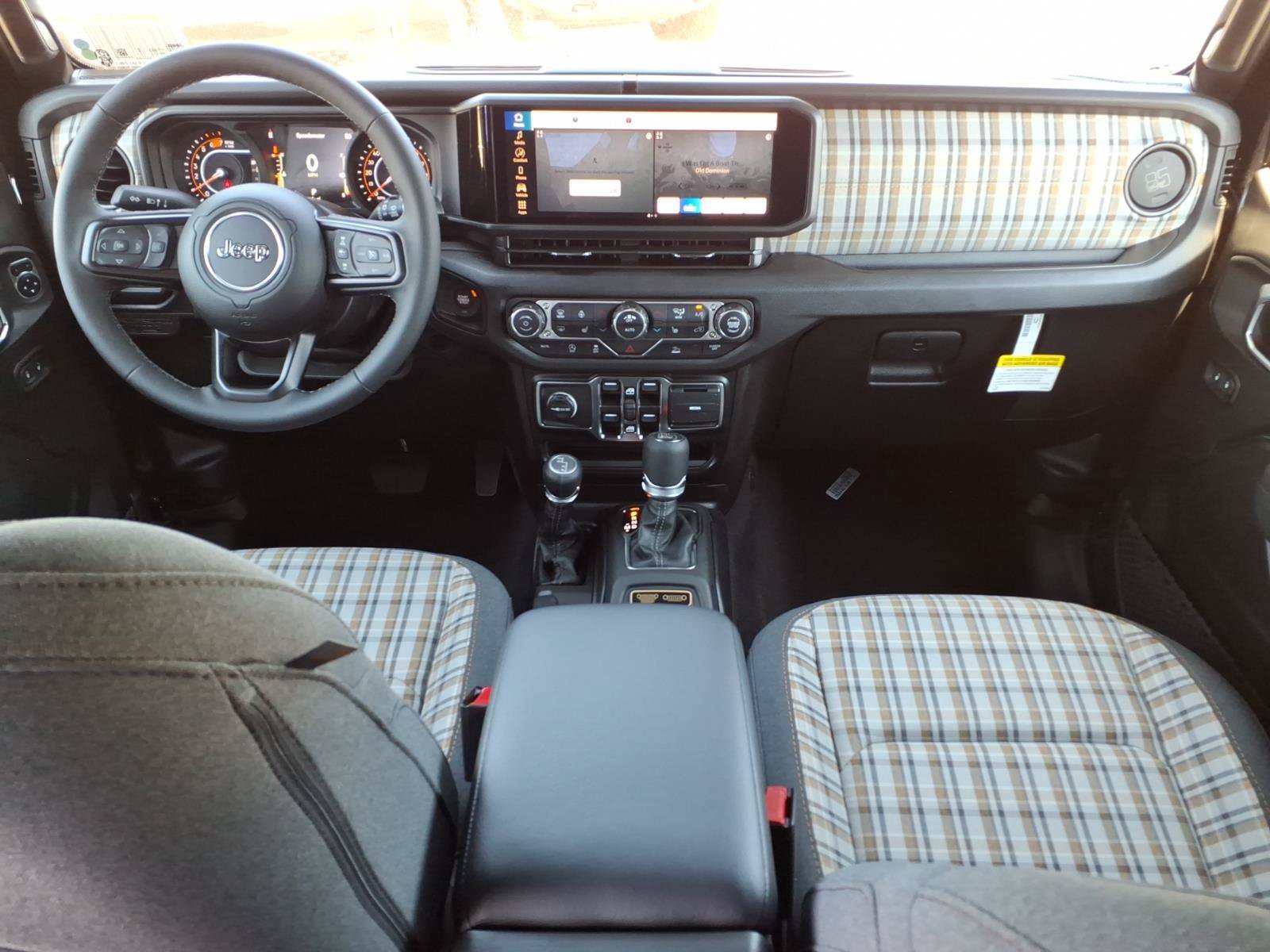 New 2026 Jeep Grand Cherokee Altitude AWD/4WD image 18