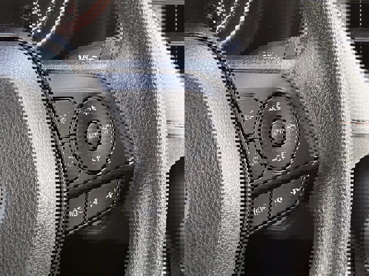 Used 2025 Toyota RAV4 XLE image 15