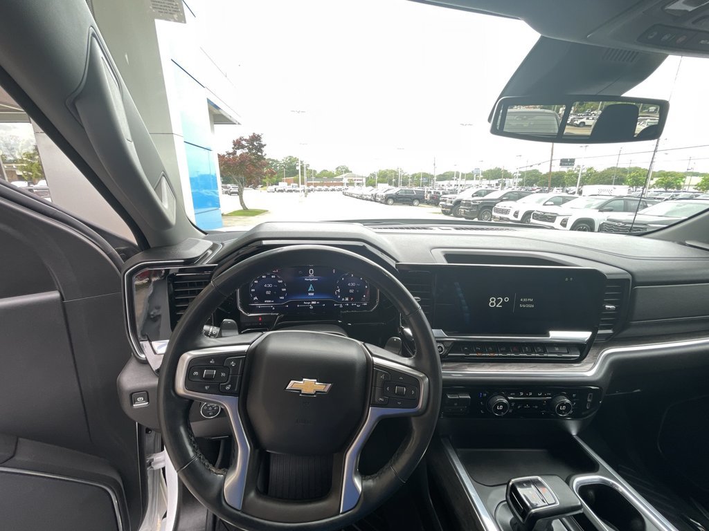 Certified 2025 Chevrolet Silverado 1500 LTZ AWD/4WD image 11
