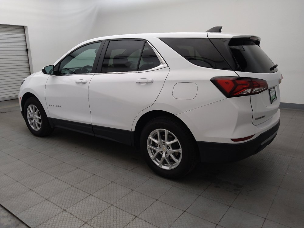 Used 2023 Chevrolet Equinox LT w/ Driver Convenience Package AWD/4WD image 3