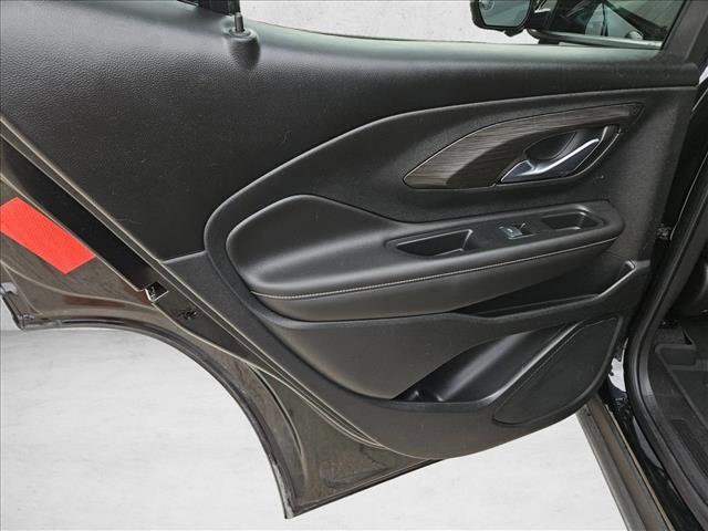 Used 2022 GMC Terrain SLE w/ Driver Convenience Package image 9