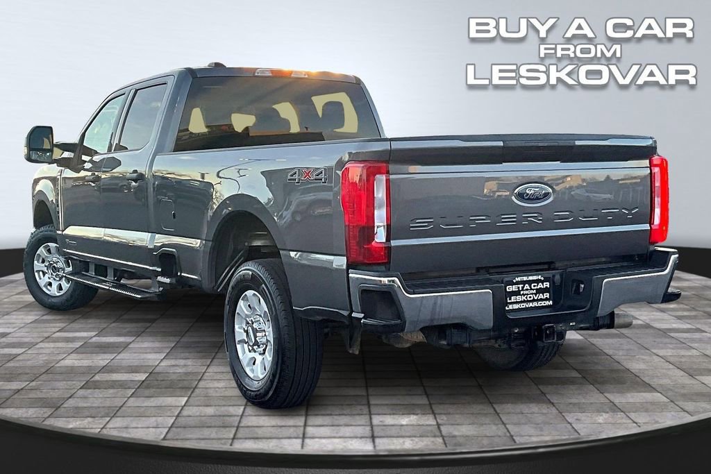 Used 2024 Ford F250 XLT image 2