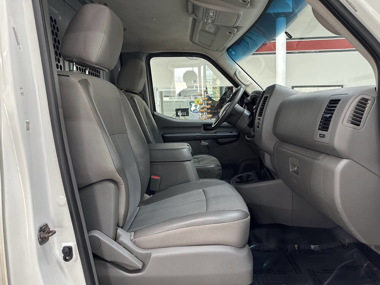 Used 2018 Nissan NV 2500 SL w/ Navigation Package image 14