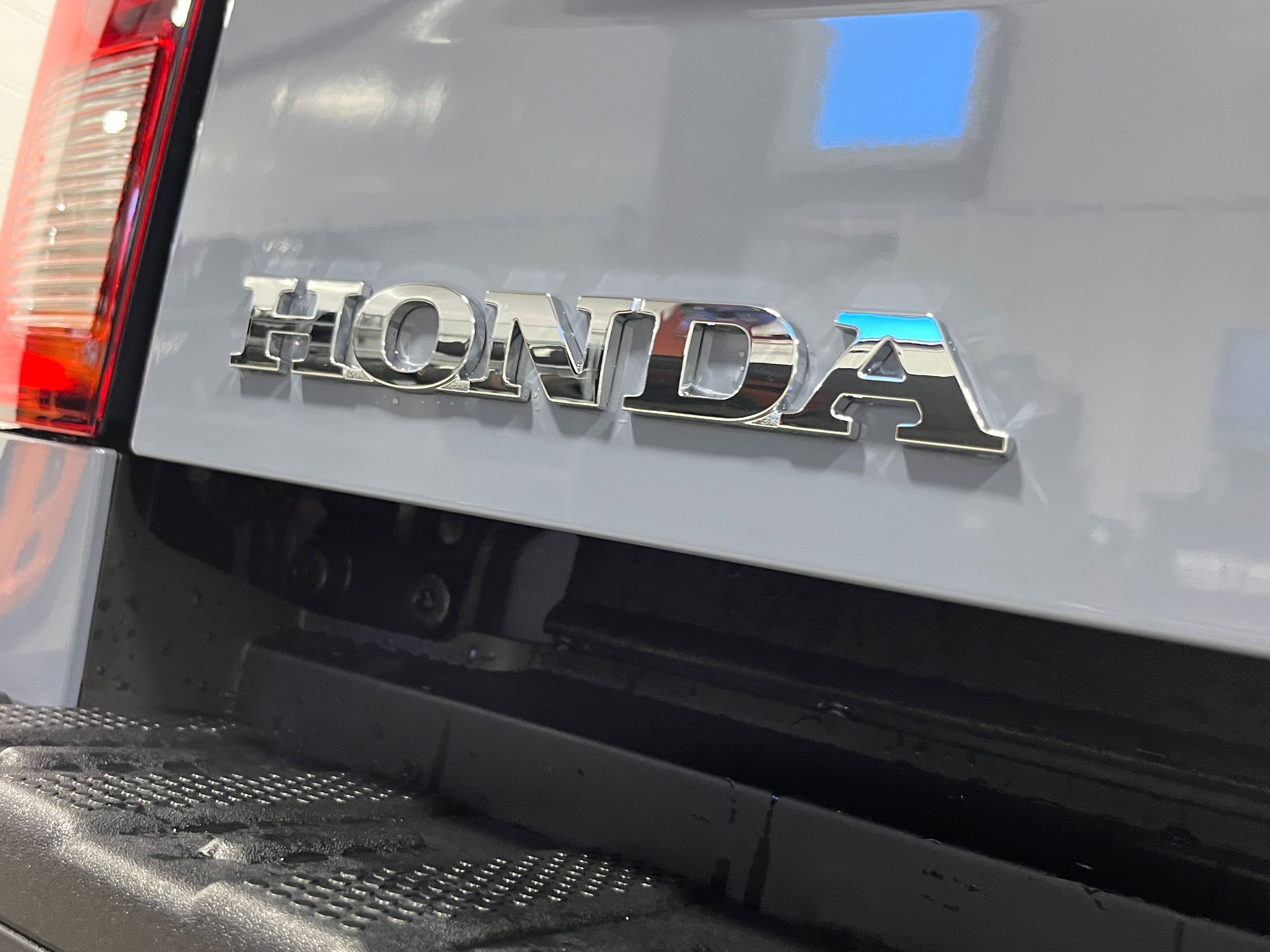 New 2026 Honda Ridgeline Black Edition image 5