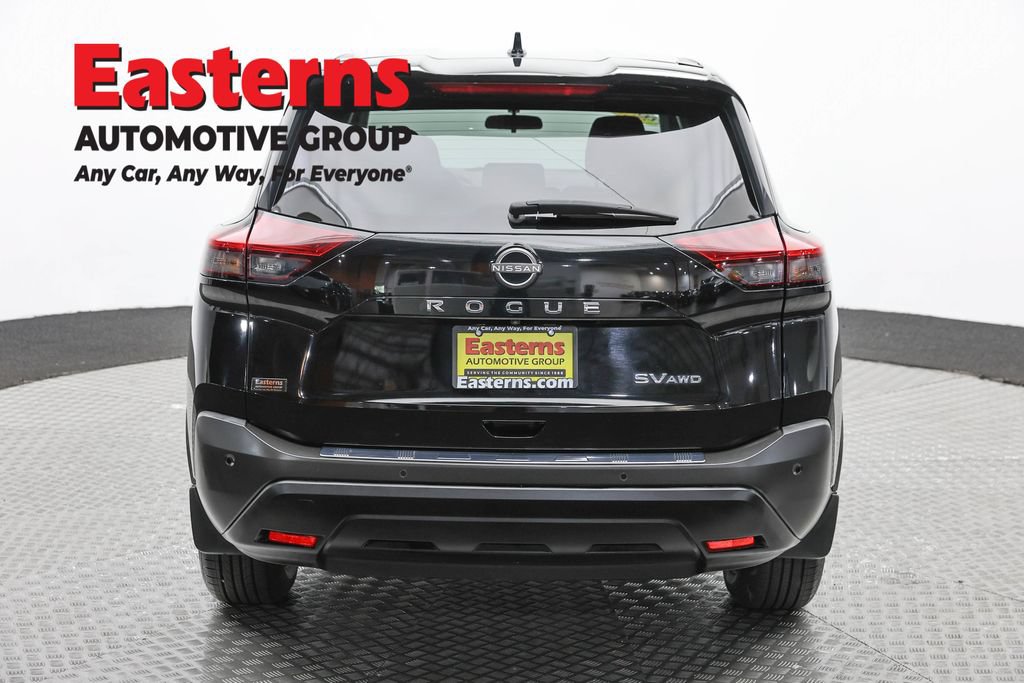 Used 2023 Nissan Rogue SV AWD/4WD image 8