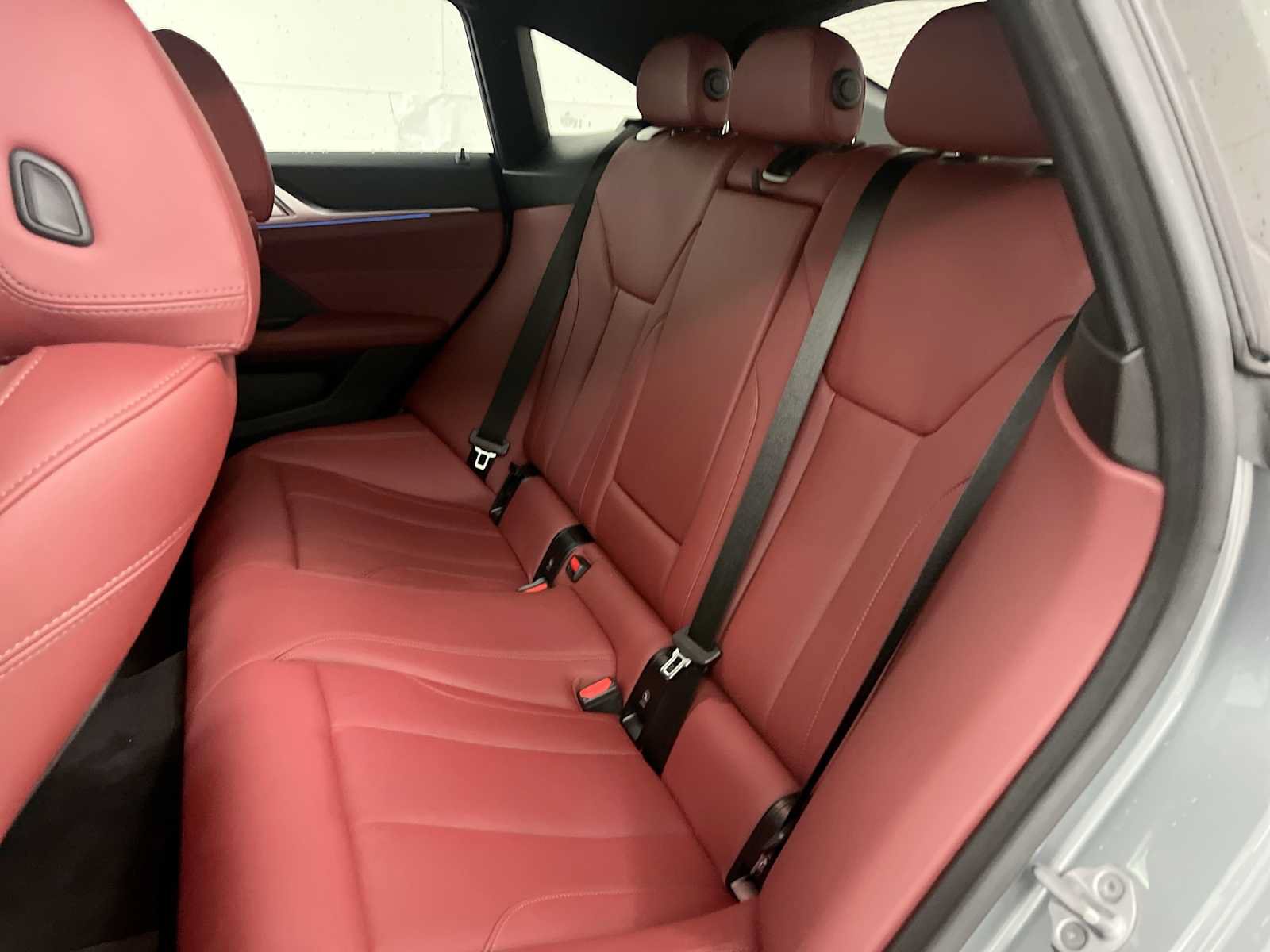 Used 2023 BMW i4 eDrive35 w/ Premium Package RWD image 31