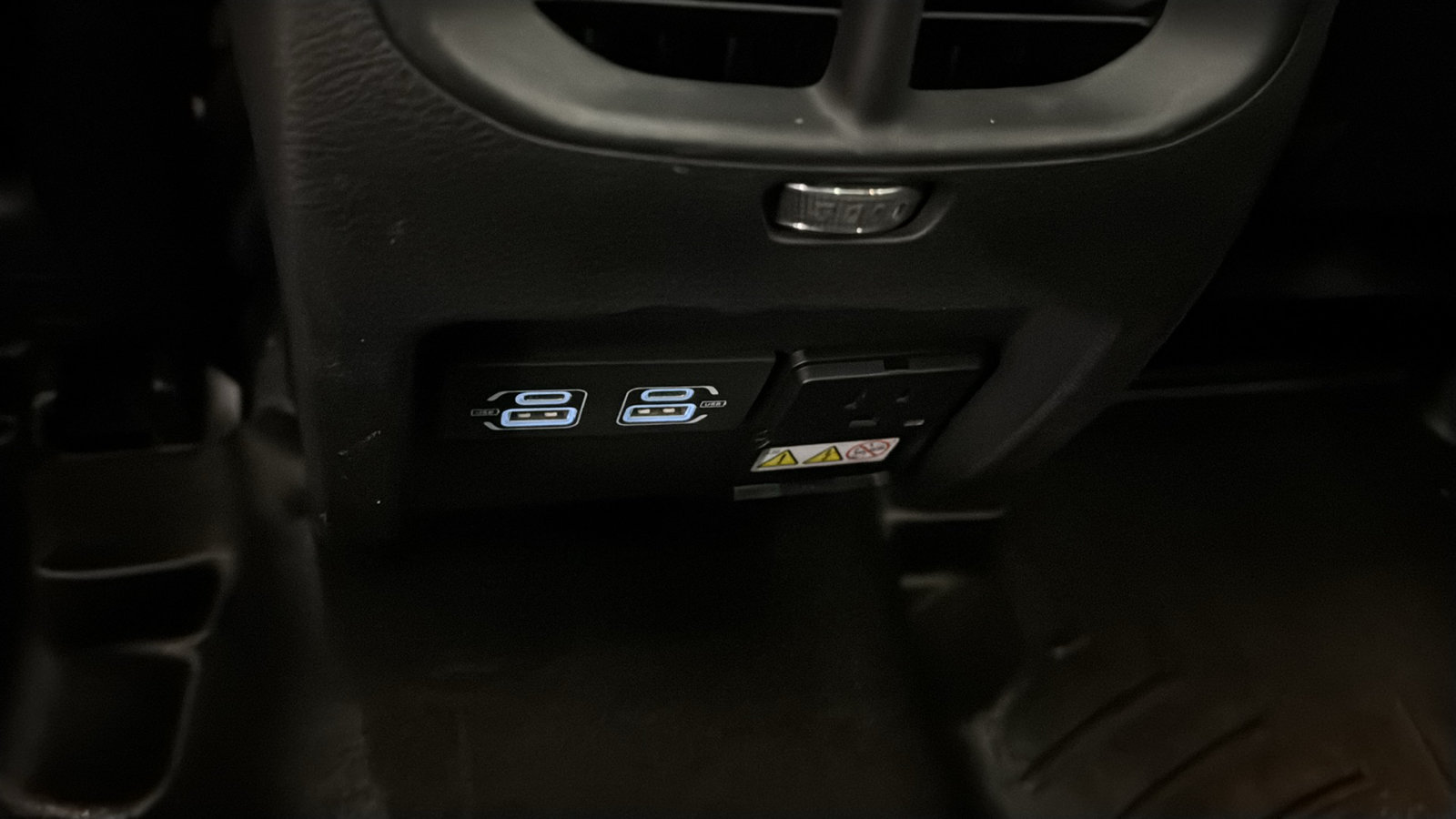 Used 2021 Jeep Cherokee Latitude Lux w/ Sun & Sound Group AWD/4WD image 27