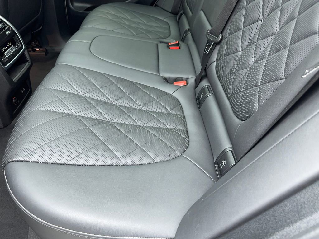 Used 2024 BMW X5 sDrive40i RWD image 45