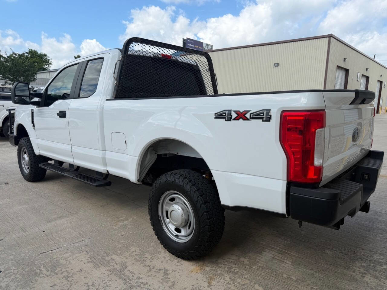 Used 2017 Ford F250 XL w/ Snow Plow Prep Package AWD/4WD image 6